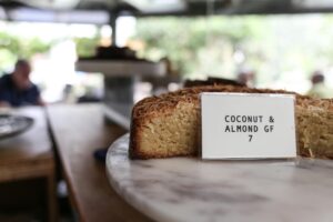 Pic pf cocnut and almond cake